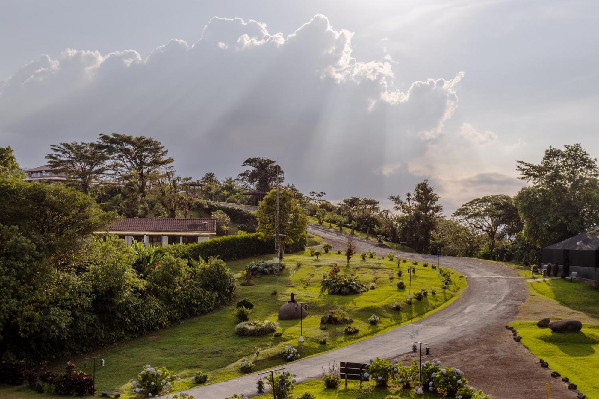 Villa Blanca Cloud Forest Hotel & Retreat San Ramón المظهر الخارجي الصورة