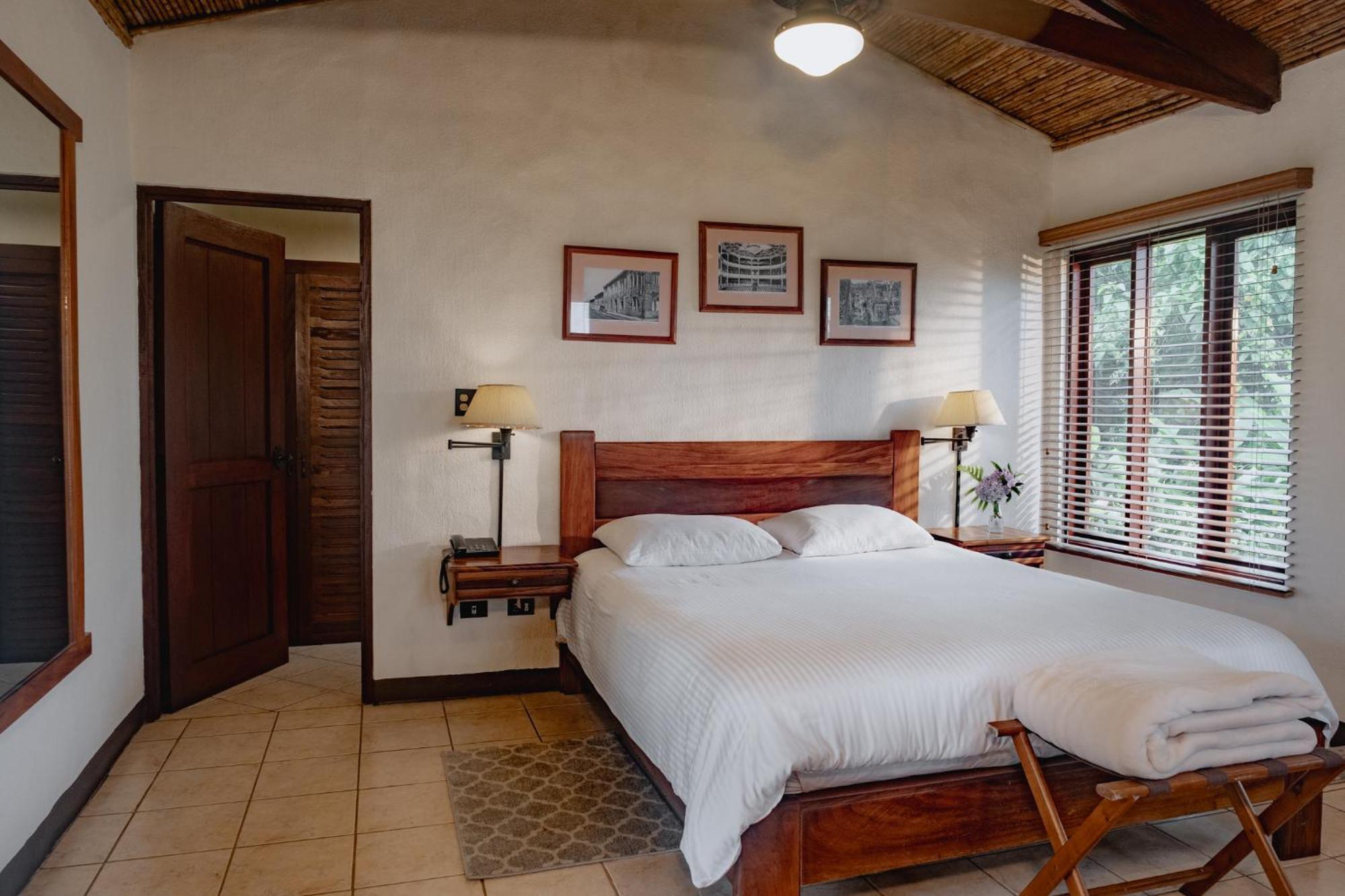 Villa Blanca Cloud Forest Hotel & Retreat San Ramón الغرفة الصورة