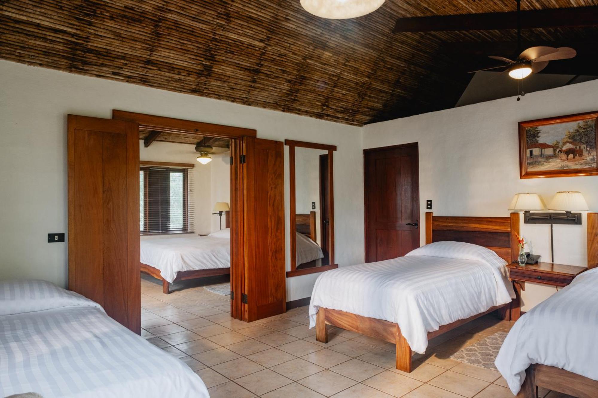 Villa Blanca Cloud Forest Hotel & Retreat San Ramón الغرفة الصورة